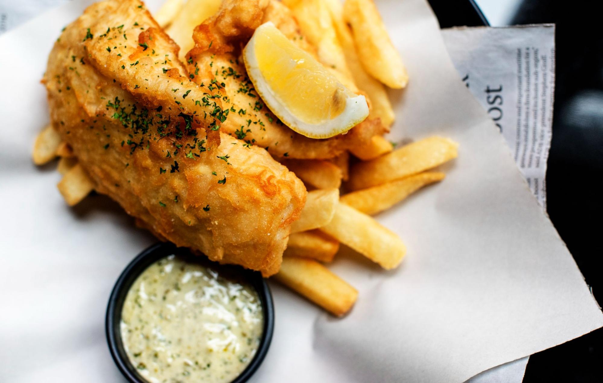  Classic fish batter with lemon and dip