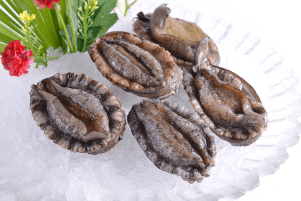 Clean abalone for raw consumption