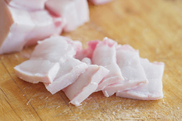 Pork fat is ideal for salami